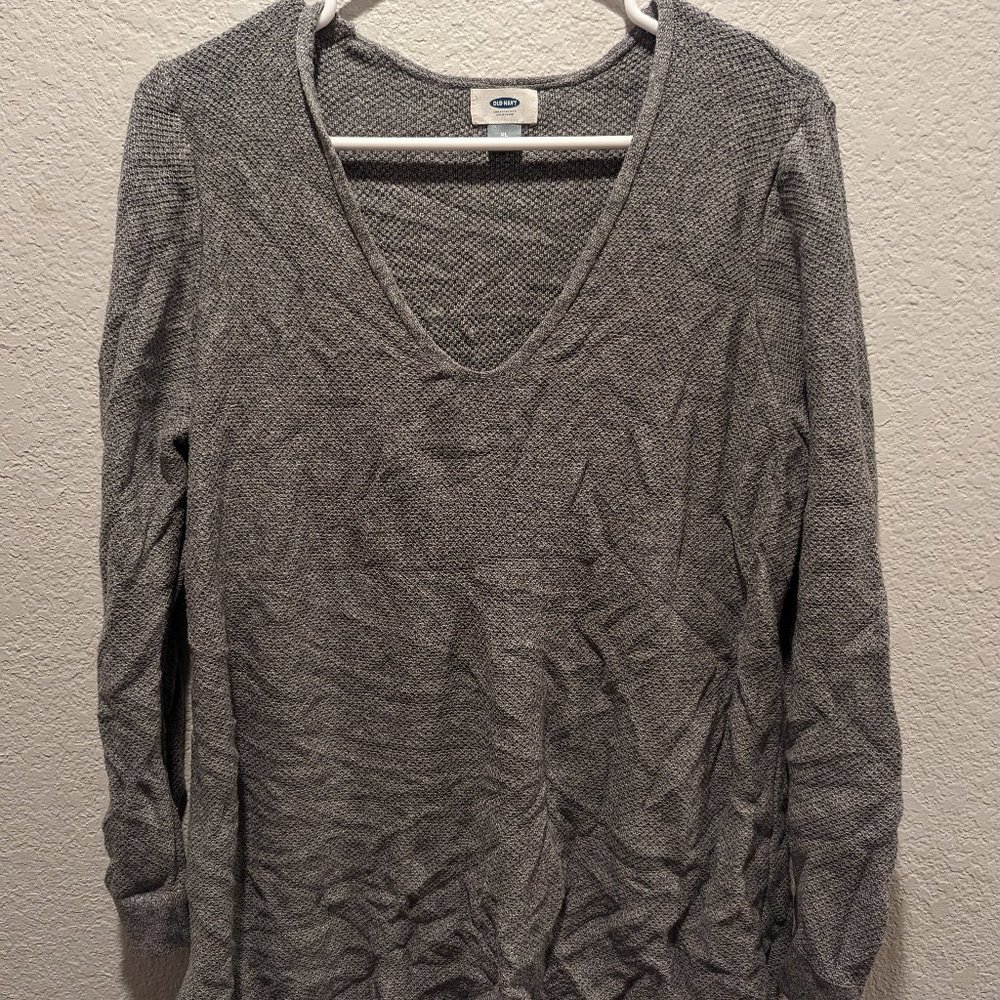 Grey Old Navy Long Sleeve Sweater